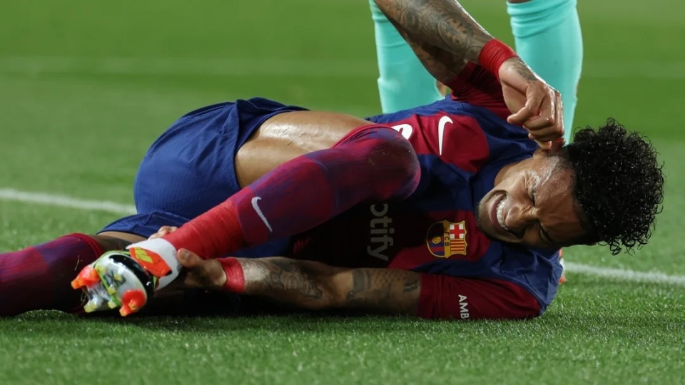 欧洲杯明星选手受伤退赛，引发热议