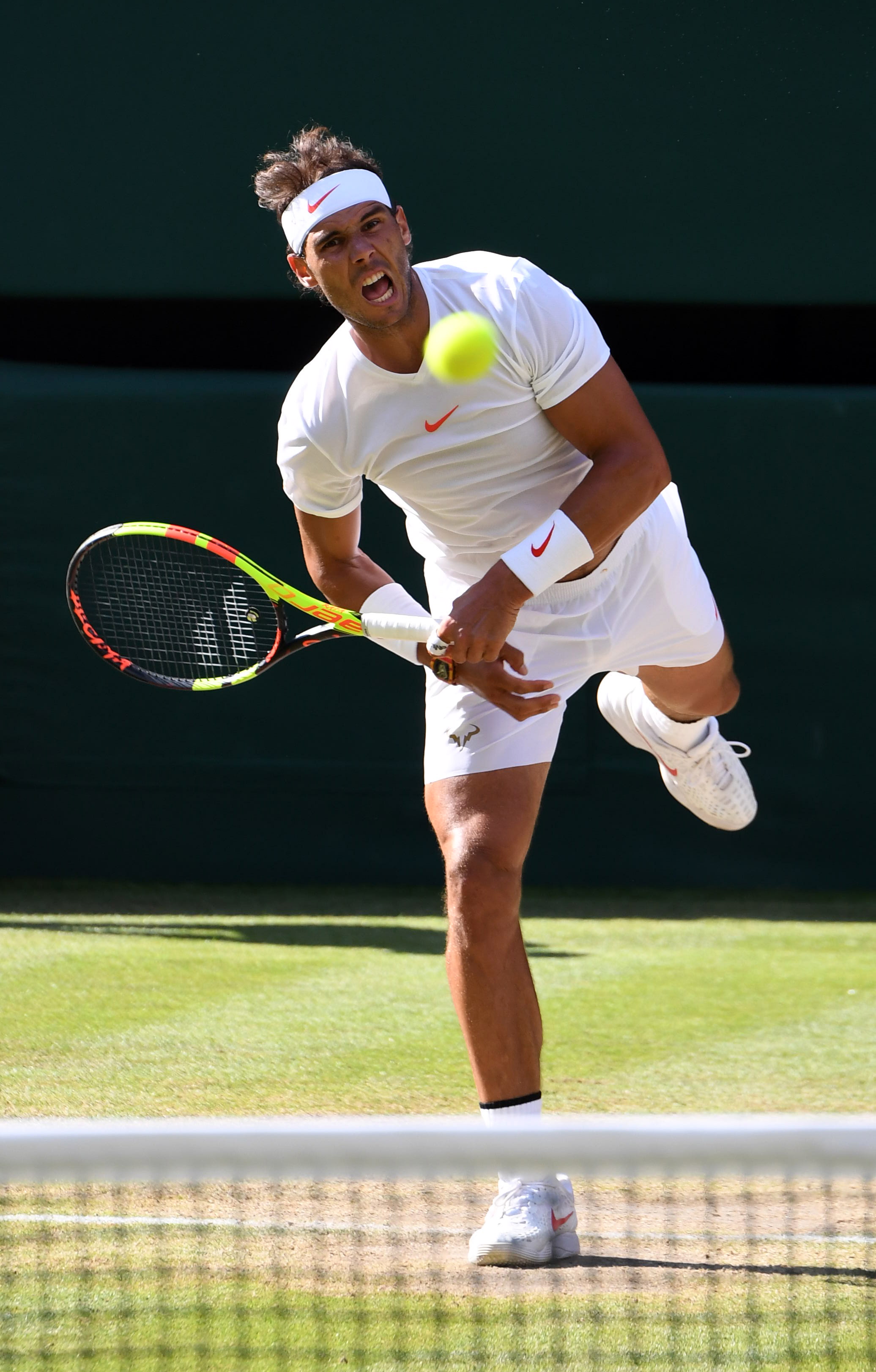 开云体育APP下载-温网完胜法网，纳达尔高光表现