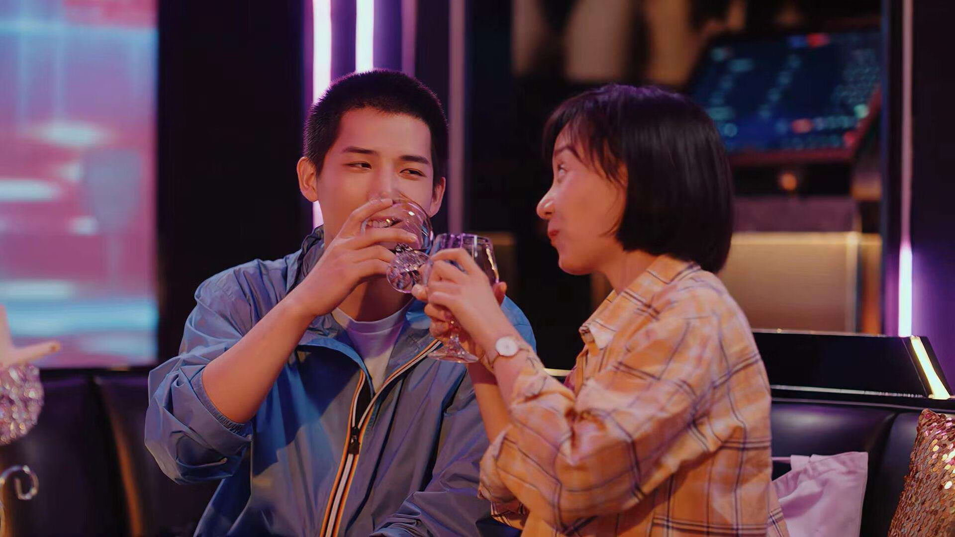 跨越领域的节奏艺术，从塞维利亚的足球智慧到萨内的赛道掌控